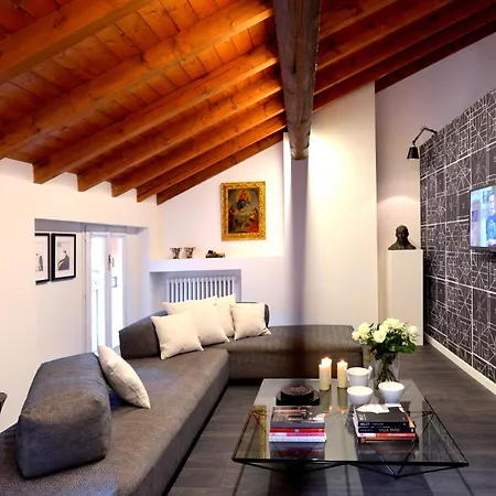 Hotel Phi Bolonia